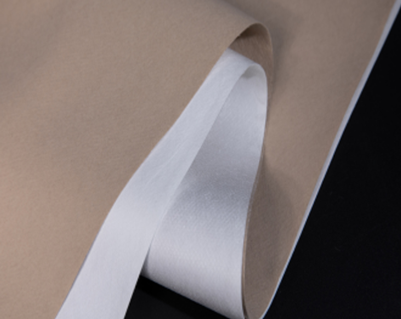 Processo di produzione di tessuto elastico non tessuto